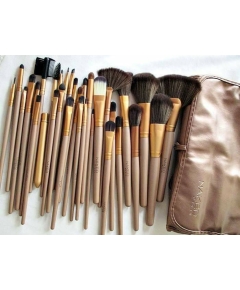 Naked3 Professional Makeup Brush Set  32 Pcs