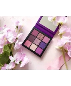 Huda BeautyAmethyst  Obsessions Eyeshadow Palette